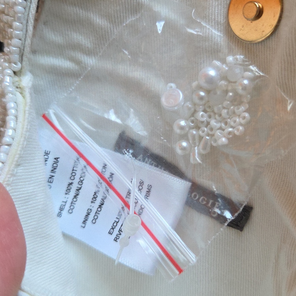 Anthroplogie Small White Bag Or Bag Charm - Picture 4 of 5